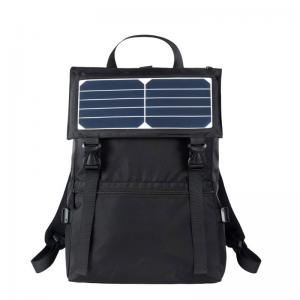  solární batoh se sluneční nabíječkou